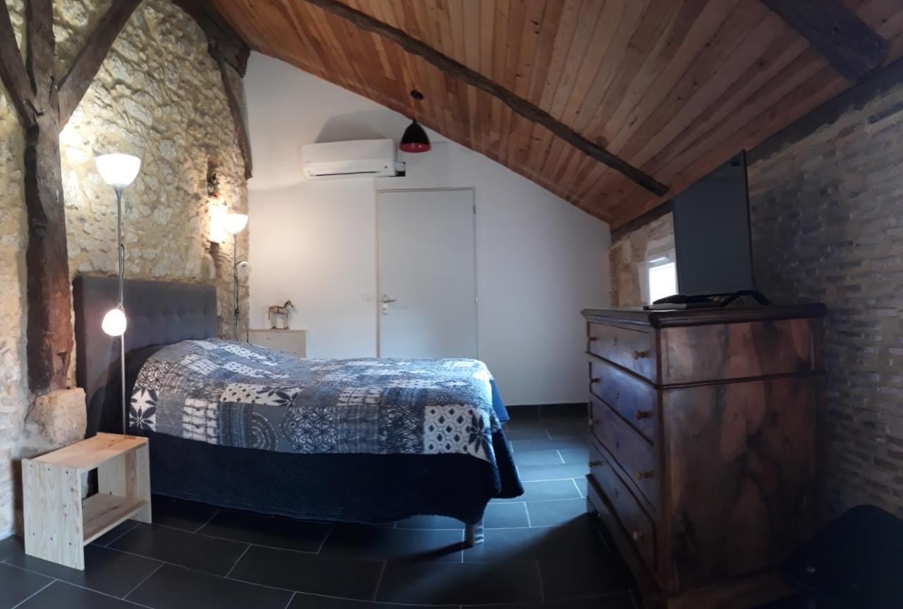 Bed and Breakfast La Girafe Bleue Lunas  Экстерьер фото